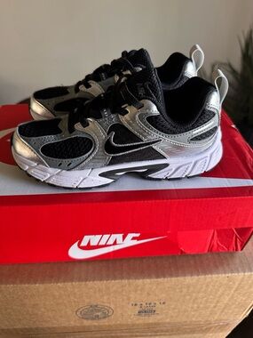 Nike Kids Black and Silver Athletic Sneakers